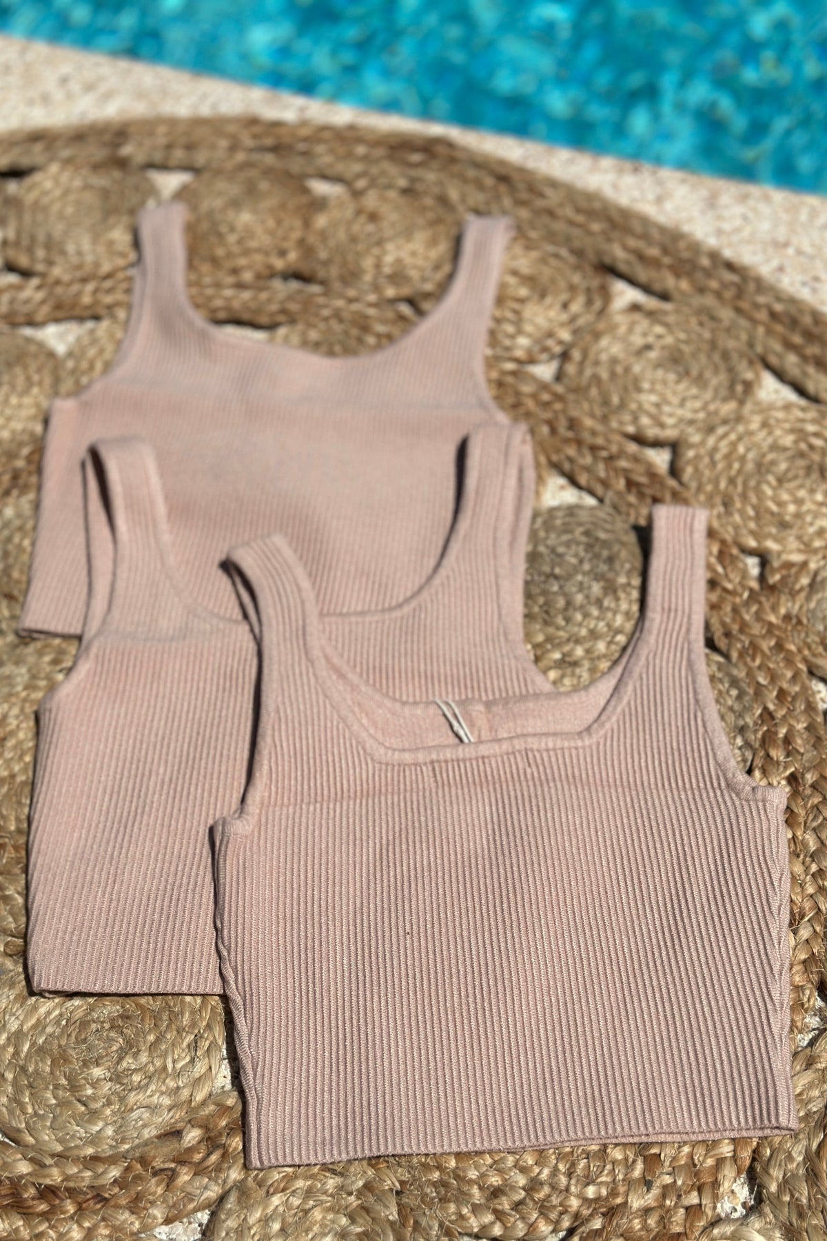 Knitted rib square neck crop top/ Nude